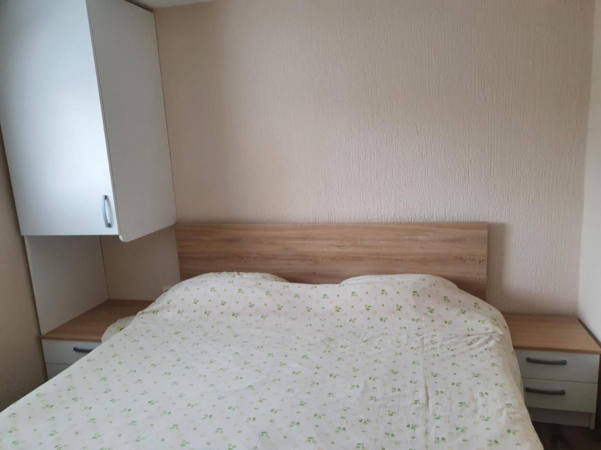 Apartma Joy Apartment อิซอลา ภายนอก รูปภาพ